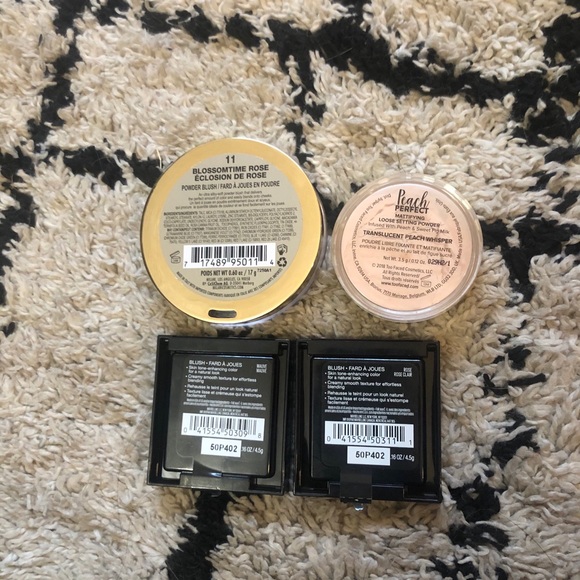 Makeup Bundle ⭐️ - Picture 2 of 6